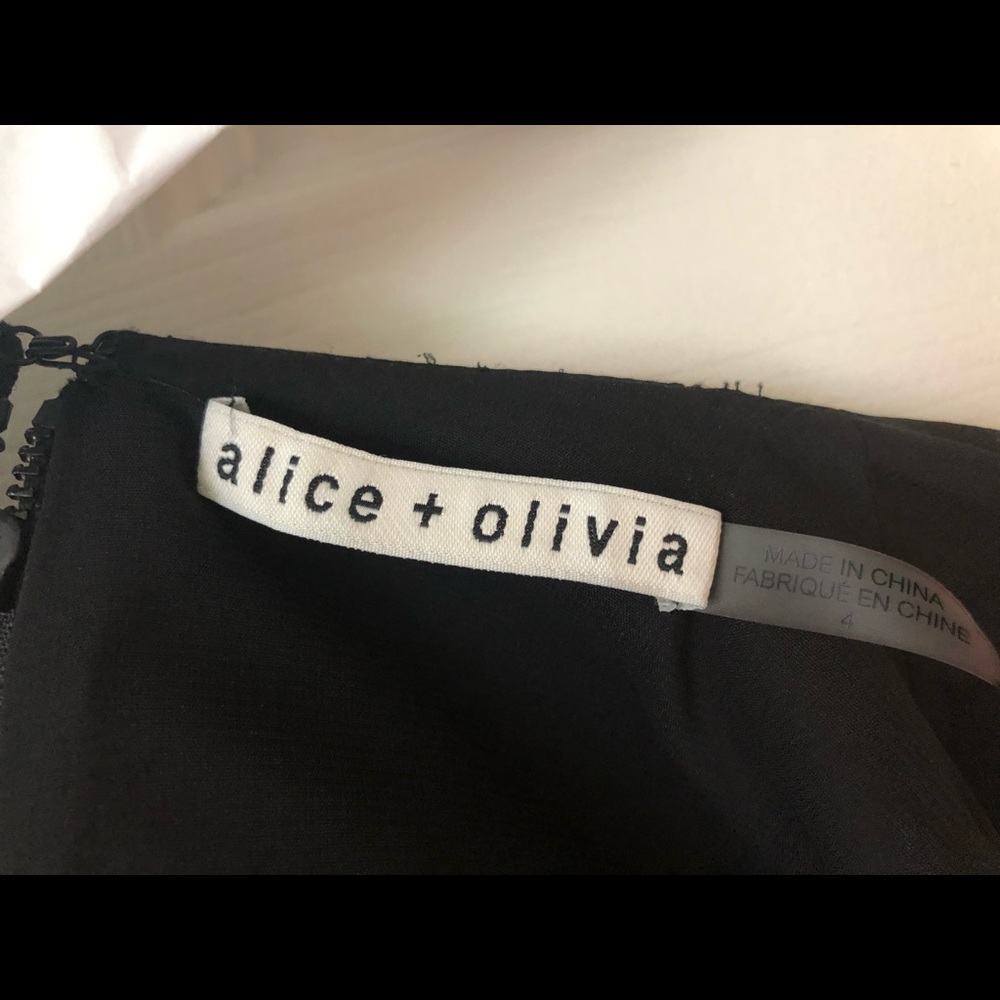 **Only Worn Once**  alice + olivia Tanner Dress - Picture 5 of 6